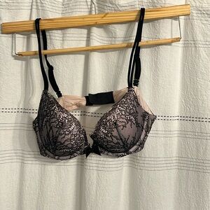 Pink with black lace Victoria secret very sexy push up bra 34b
